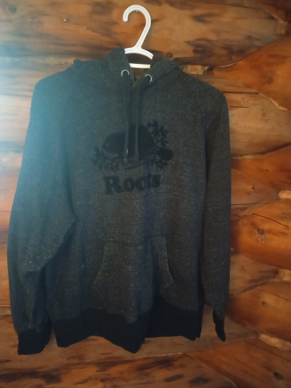Y2K Roots Men's Thick Charcoal Gray Pullover Hoodie with Vintage Logo